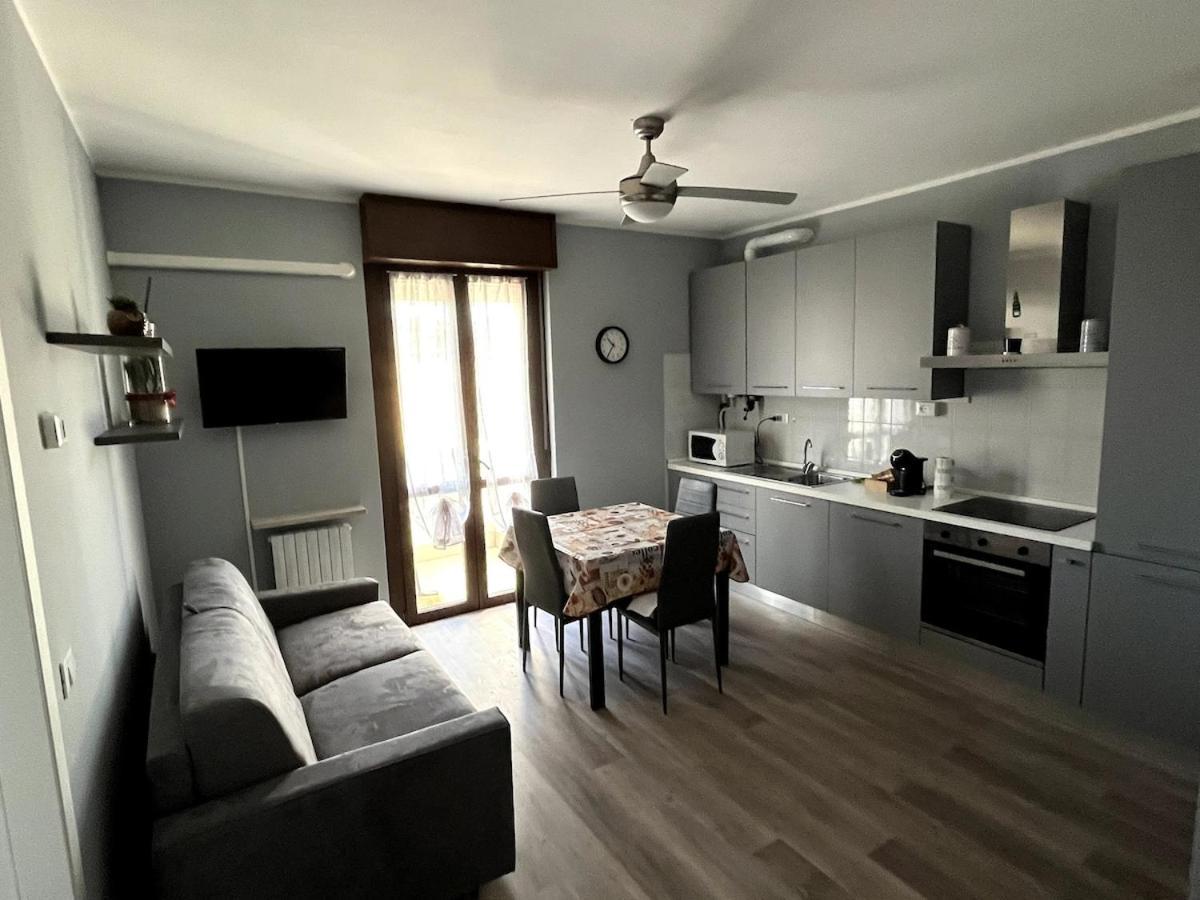 Apartamento Bilocale Con Netflix Incluso Lodi Exterior foto